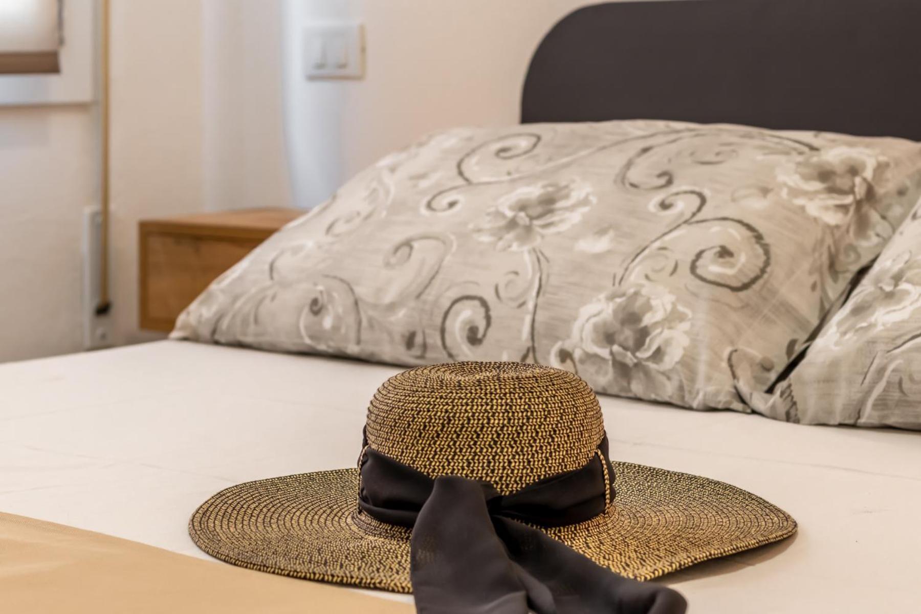 Gigi House Piazza Mazzini 300m Dal Mare Apartment